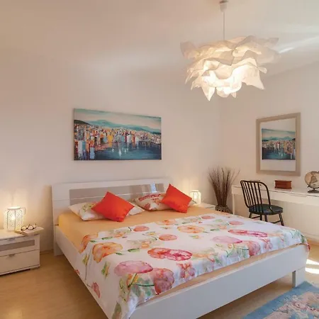 Holiday home Amazing In With Wifi Split